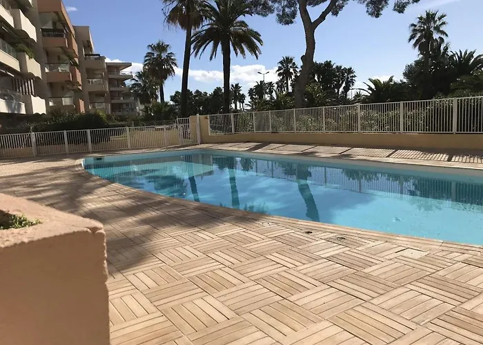 Beau Rivage Raphael 83700 France